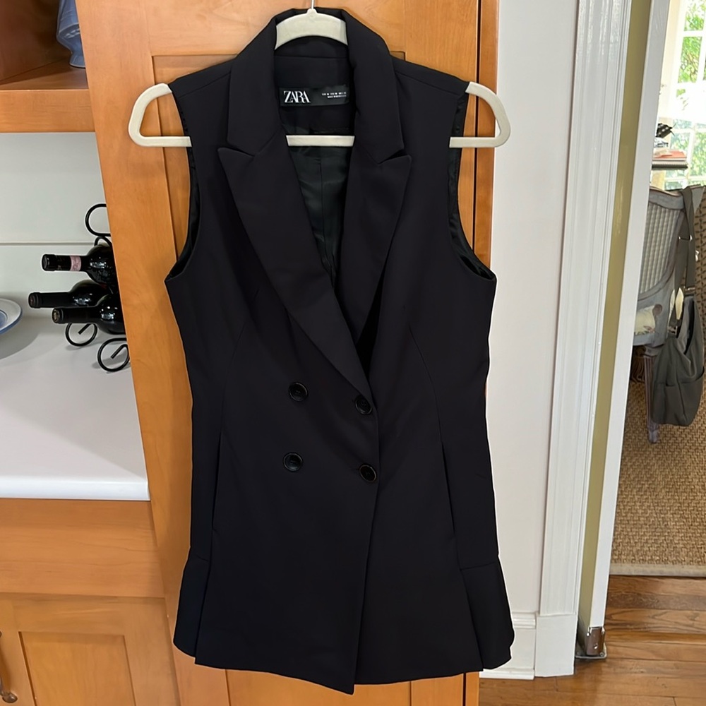 Black Zara size M